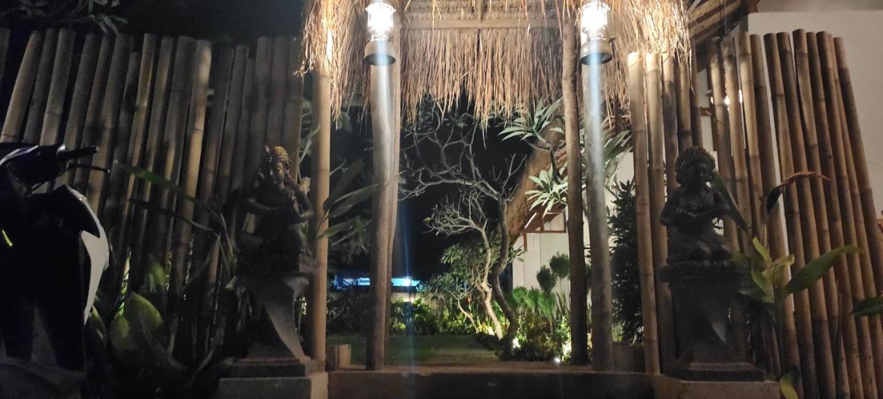 The Poetri Oka Hotel Batununggul Exterior foto