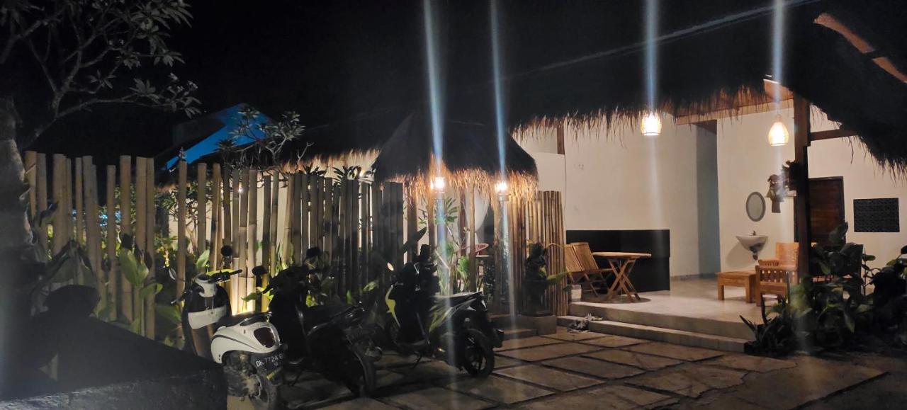The Poetri Oka Hotel Batununggul Exterior foto