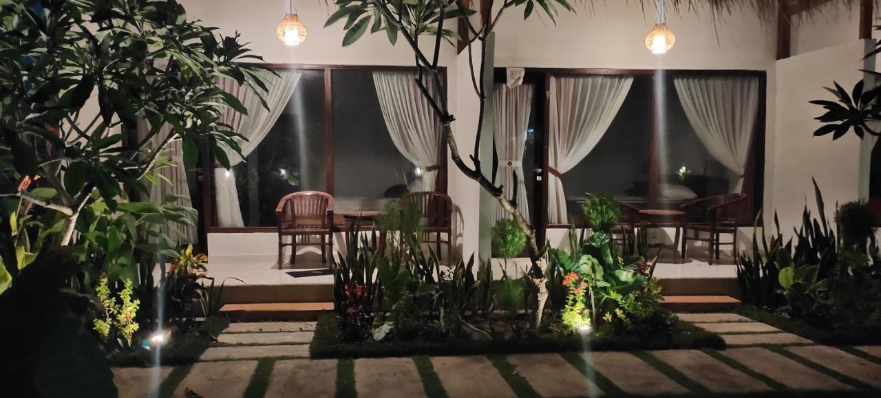 The Poetri Oka Hotel Batununggul Exterior foto