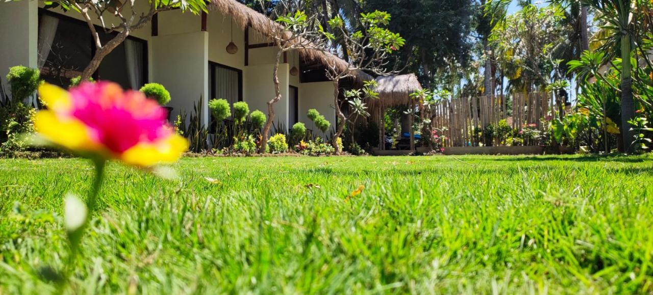The Poetri Oka Hotel Batununggul Exterior foto
