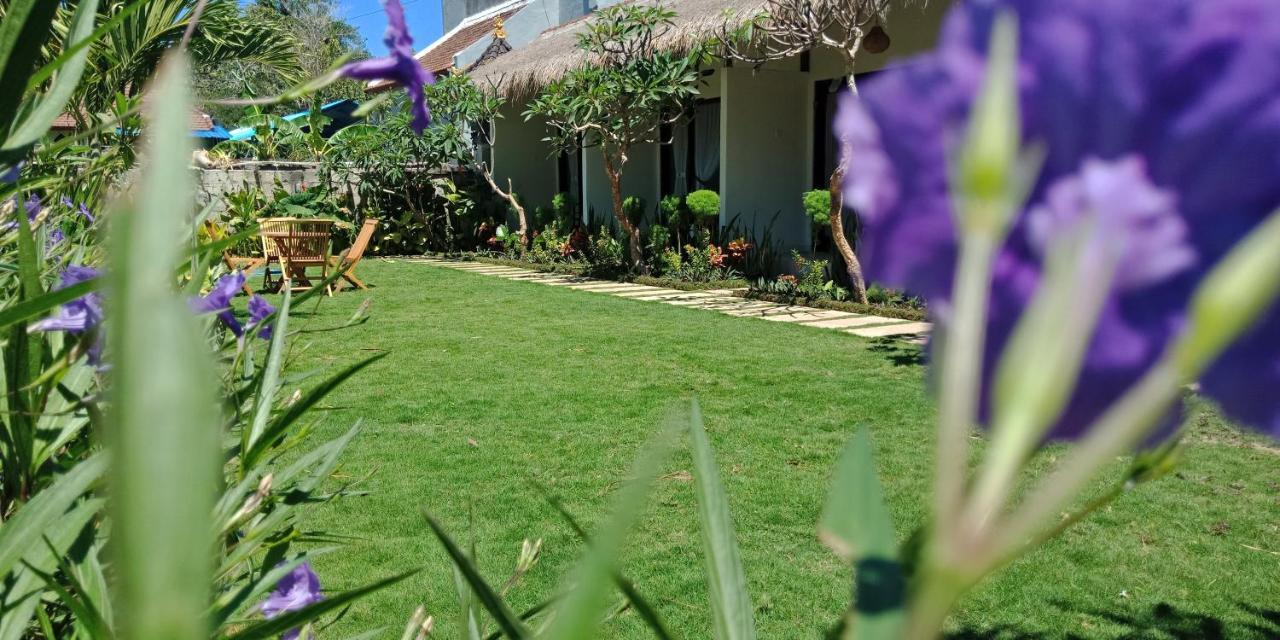 The Poetri Oka Hotel Batununggul Exterior foto